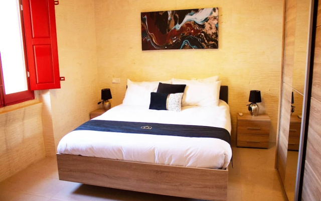 Kenn Gozitan Villa and Pool