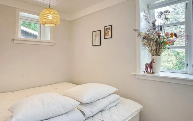 6 Person Holiday Home in Melby