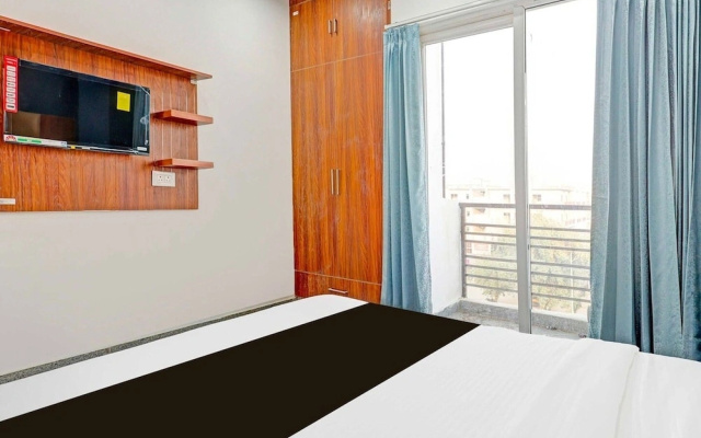 Townhouse Oak Sector 62 Paras Trinity