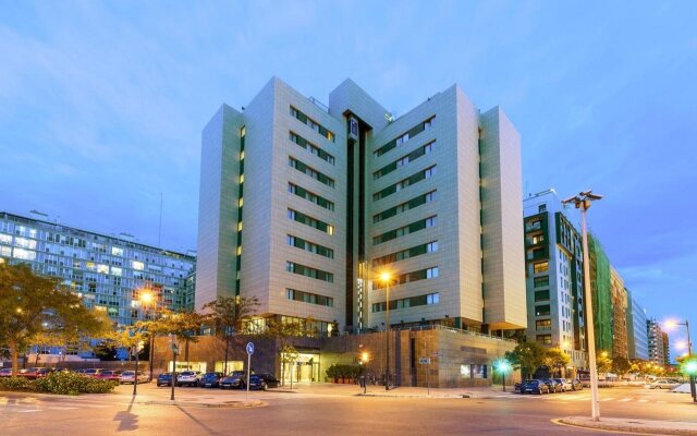 Отель Valencia Oceanic Affiliated by Meliá Испания, Валенсия - отзывы, цены и фото номеров - забронировать отель Valencia Oceanic Affiliated by Meliá онлайн вид на фасад