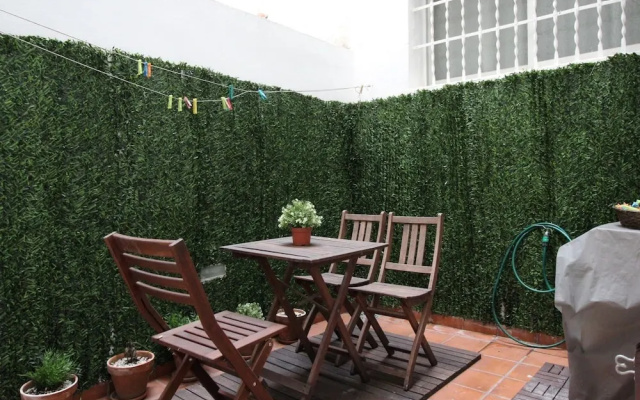 Apartamento con terraza al lado de la playa