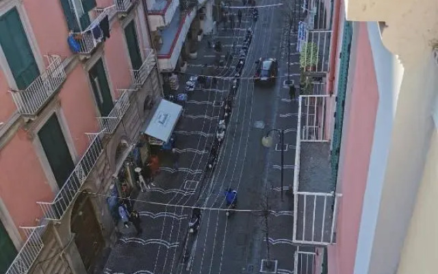Via Roma 103