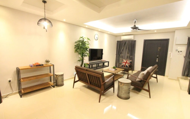 Ian's 5th Home