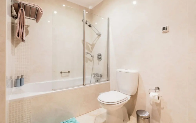 Wonderful Apartment in Lagos with Hot Tub