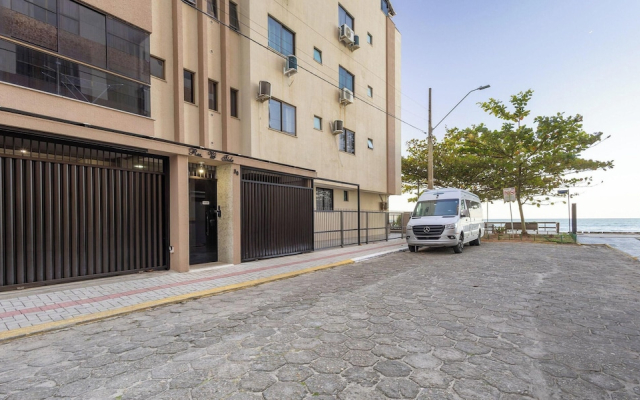 Beachfront Apartment With Beach View Vte0301