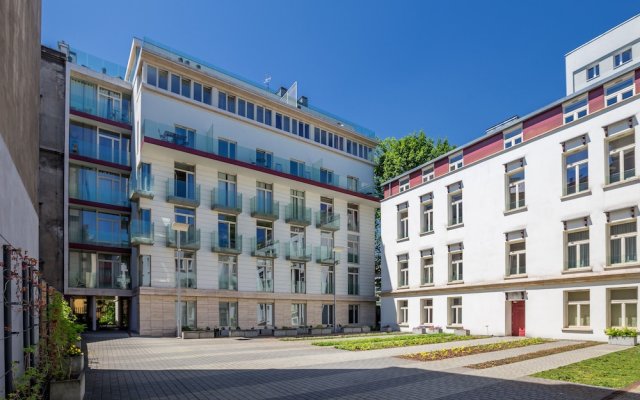 FriendHouse - Sobieski Residence 1