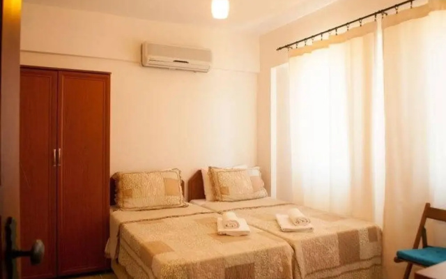 Karna Hotel