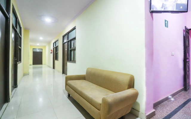 OYO 41586 Hotel Sunrise Inn