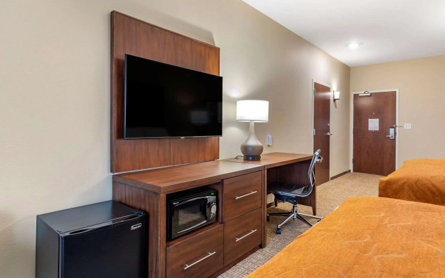 Comfort Suites Newnan