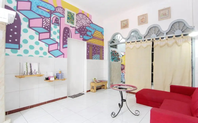 De'Oplet Homestay & Gallery