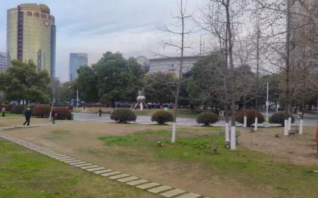 Jingdezhen Wangshu Homestay (People's Square Taoyangli Scenic Area)