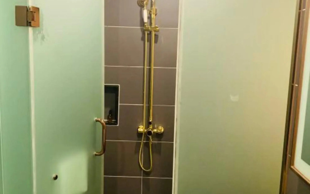Qitai TianYi Hotel