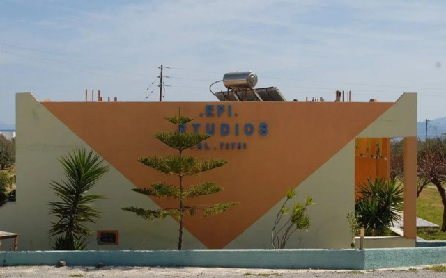 Efi Studios & Apartments