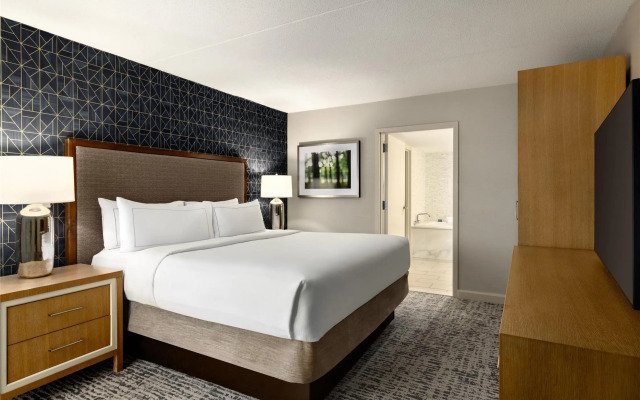 Doubletree by Hilton Pittsburgh — Green Tree