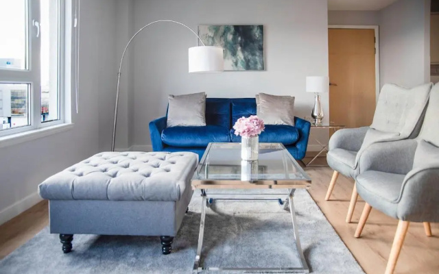 Luxury 2 Bed 2 Bath - Free Parking