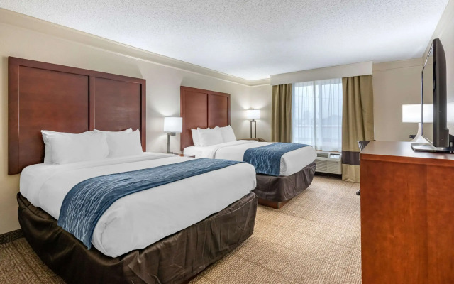 Comfort Inn & Suites Heath - Newark South
