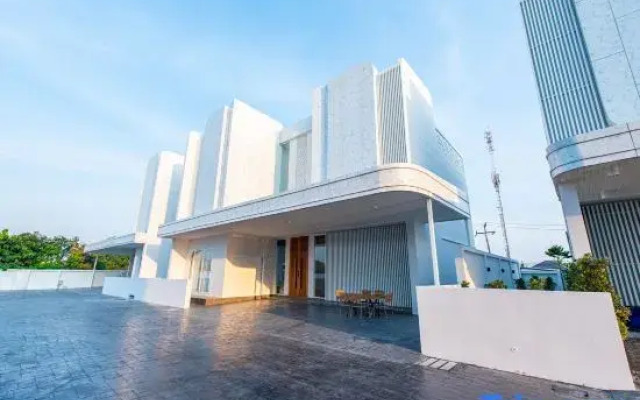 The Pool Space - ICONIC Pool Villa
