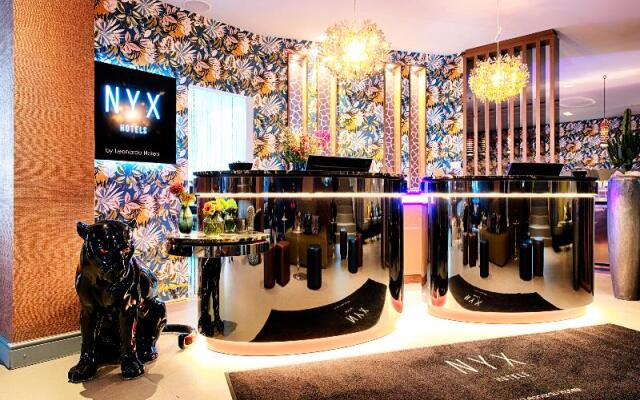 Отель NYX Hotel Warsaw by Leonardo Hotels Польша, Варшава - отзывы, цены и фото номеров - забронировать отель NYX Hotel Warsaw by Leonardo Hotels онлайн интерьер отеля