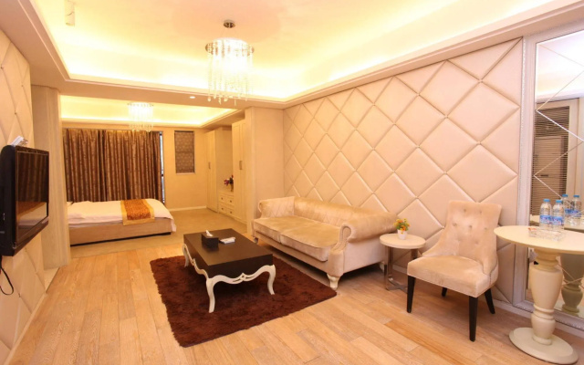 Rongcheng Shidai Apartment Hotel