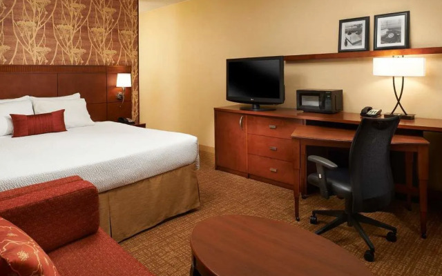 Courtyard Indianapolis Castleton