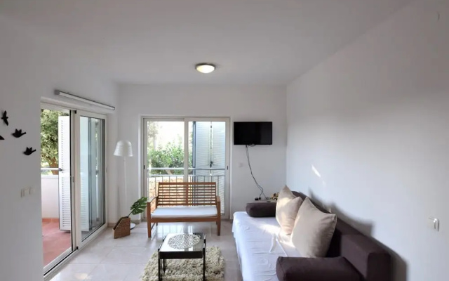 Apartment in Mandre Near the Sea