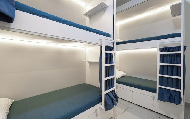 Skyview Hostel