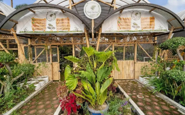 OYO Homes 91156 Eco Tourism Big Farmer Desa Kertawangi Syariah