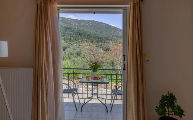 Panos Apartment