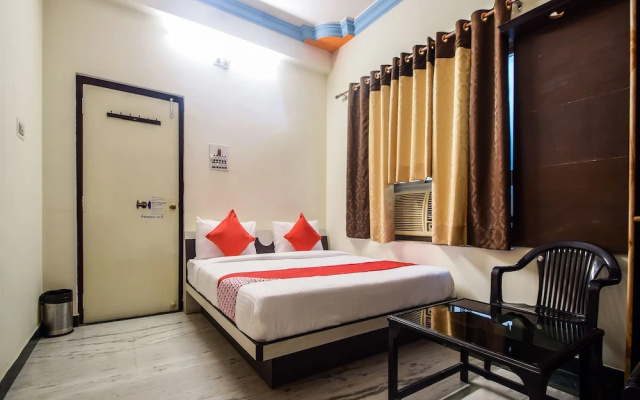 OYO 19937 Hotel Rajkamal International