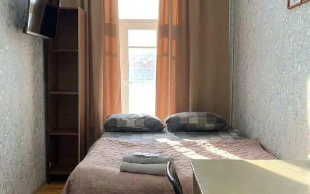 Samsonov (Самсонов) на Академика Лебедева