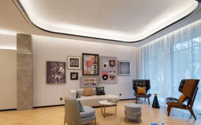 Homeinn Plus Hotel (Jingdezhen Taoxichuan Cultural Creative Block)
