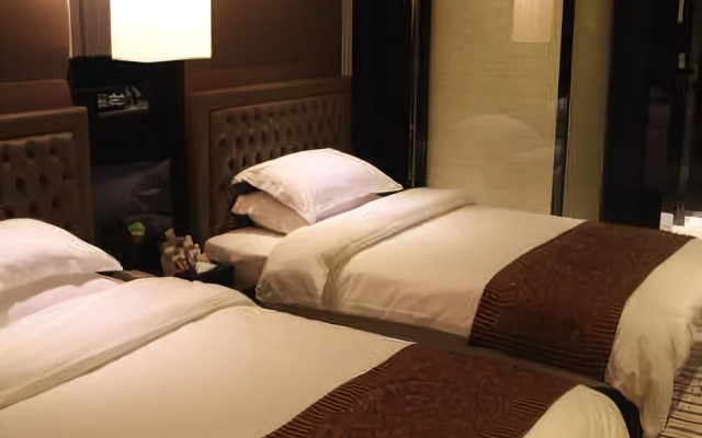 Royal Garden Hotel