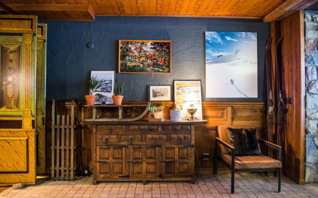Shed HOTEL