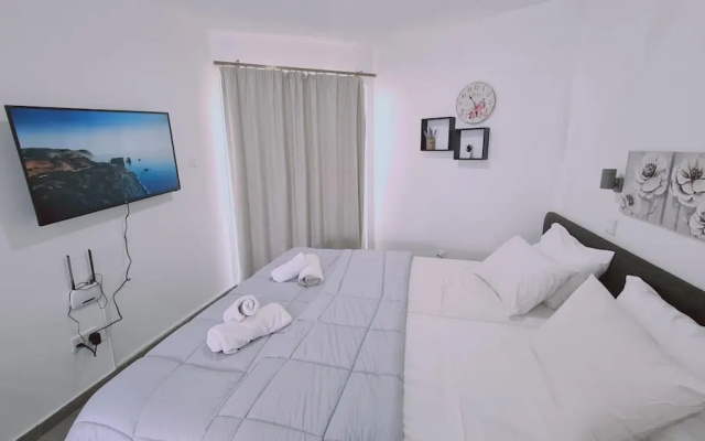 100 AN - Napa Living 22