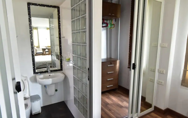 101 Sukhumvit 22 Service Apartment