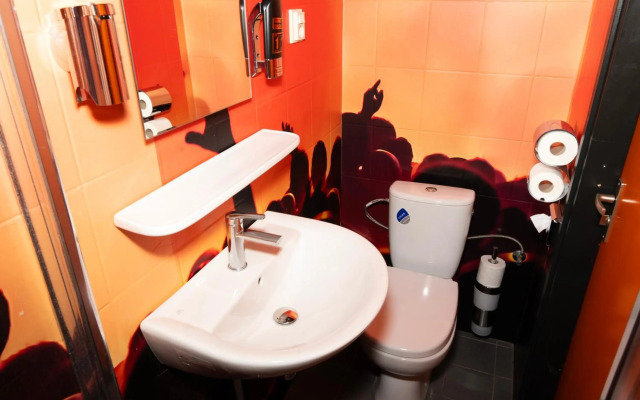 Amsterdam Teleport Hotel