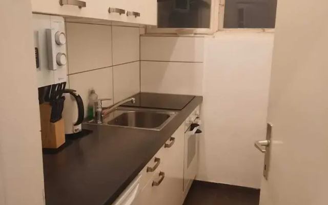 Bright 2BR Apartment Near Main Sights