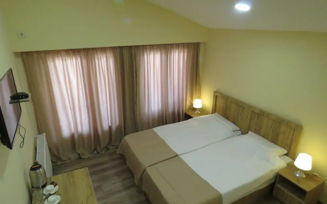 Diamond Georgia Hotel