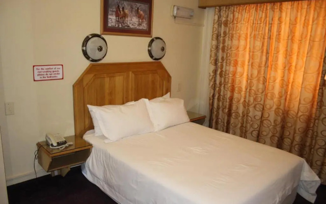 Kalahari Lodge