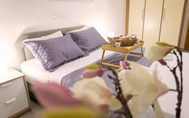 Modern 2bedroom flat with spacious balcony