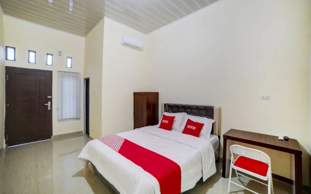OYO 90773 Shine Guest House
