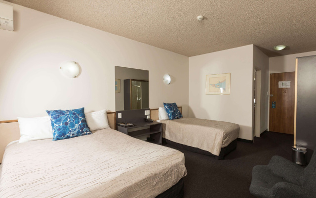 Belconnen Way Hotel Motel and Serviced Apartments