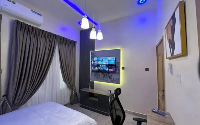 Elconia Apartments