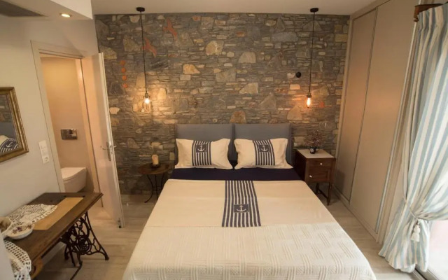 Eftopia Beachfront 2-bedrooms apartment