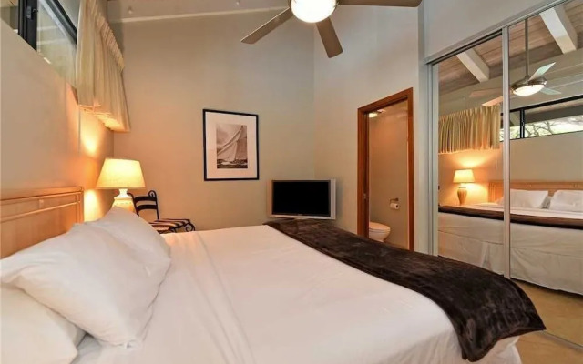 Papakea #c403 3 Bedroom Condo by RedAwning