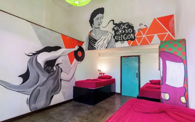Gili Beach Bum Hostel