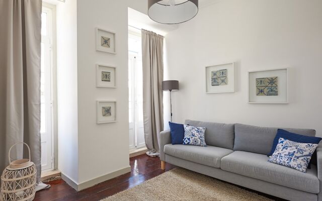 Отель Love inn Bairro Alto 3 комната для гостей