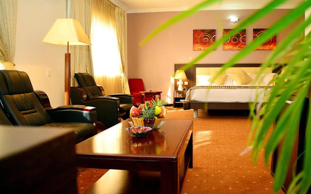 Plus Lagos Ikeja Hotel