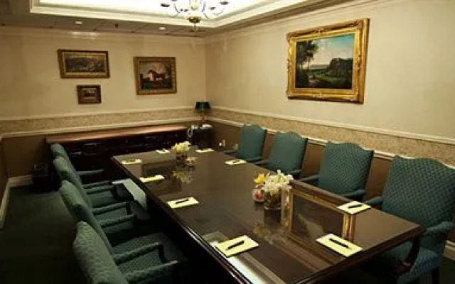Molly Pitcher Inn