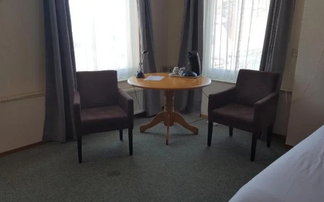 Hotel het Gemeentehuis Uithuizen